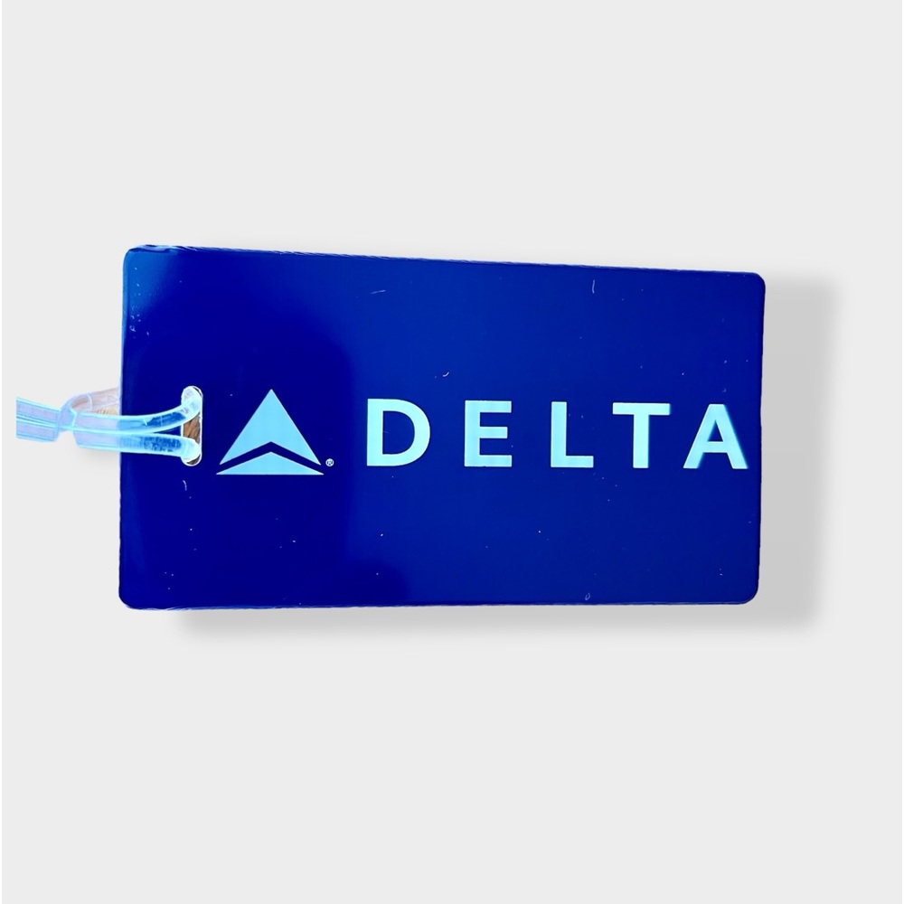 Delta Airline’s Official Plastic Luggage Tag Plum Purple Travel Item New